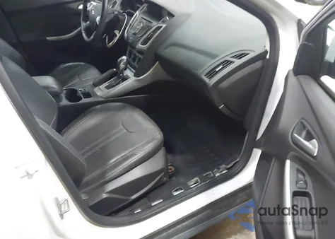 2014 Ford Focus Se z USA, uszkodzony, nr VIN 1FADP3K21EL193672